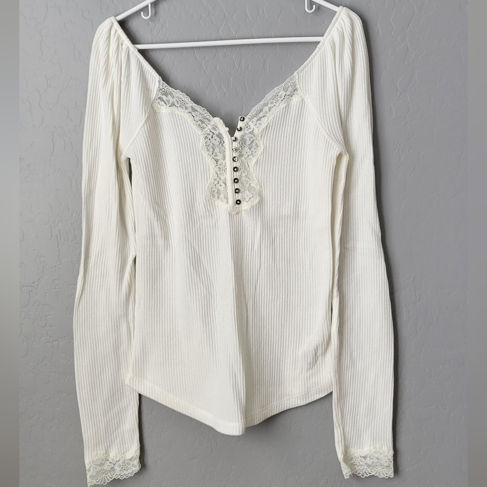 Free People White Ribbed Longsleeve with Lace Top Size: Large
